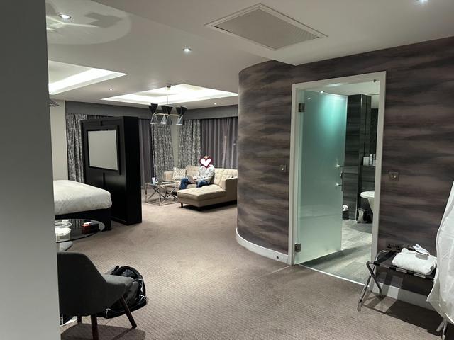 The DoubleTree by Hilton Edinburgh - Queensferry Crossing - 4