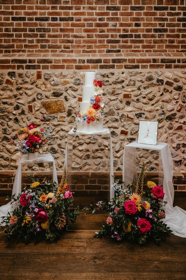 Love Wedding Cakes - 2