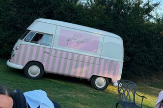 Polly's Vintage Ice Cream Parlour - 10