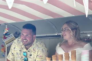 Polly's Vintage Ice Cream Parlour - 11