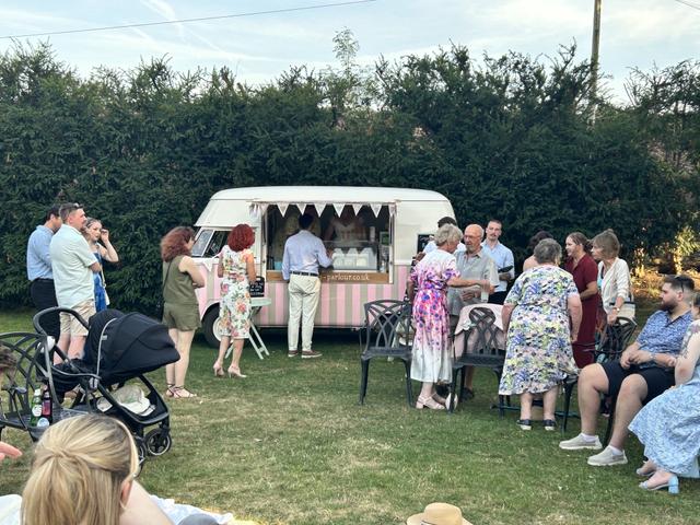 Polly's Vintage Ice Cream Parlour - 3