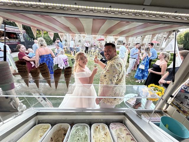 Polly's Vintage Ice Cream Parlour - 4