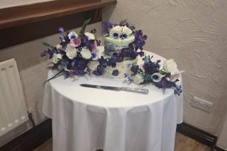 Bert’s Rooms & Events Venue (Formerly The Black Horse Inn) - 11