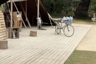 Simply Borrowed Wedding Hire - 5