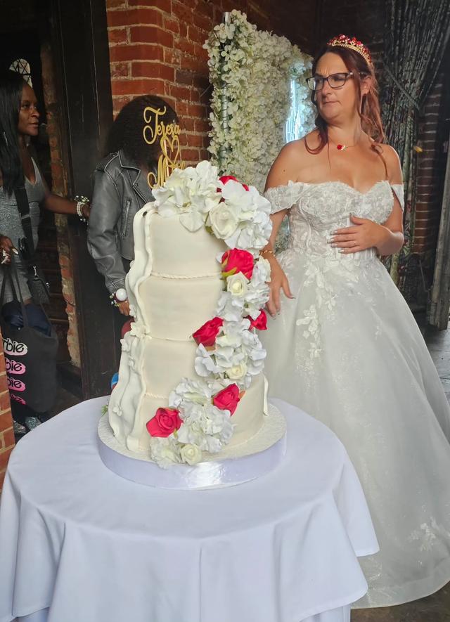 Designer Cakes of London - 2