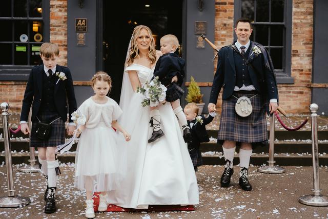 MacGregor and MacDuff Kiltmakers - 1