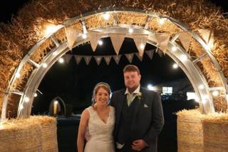 The Cattle Barn - 7