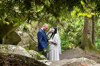 Linda Keys, Celebrant - 6