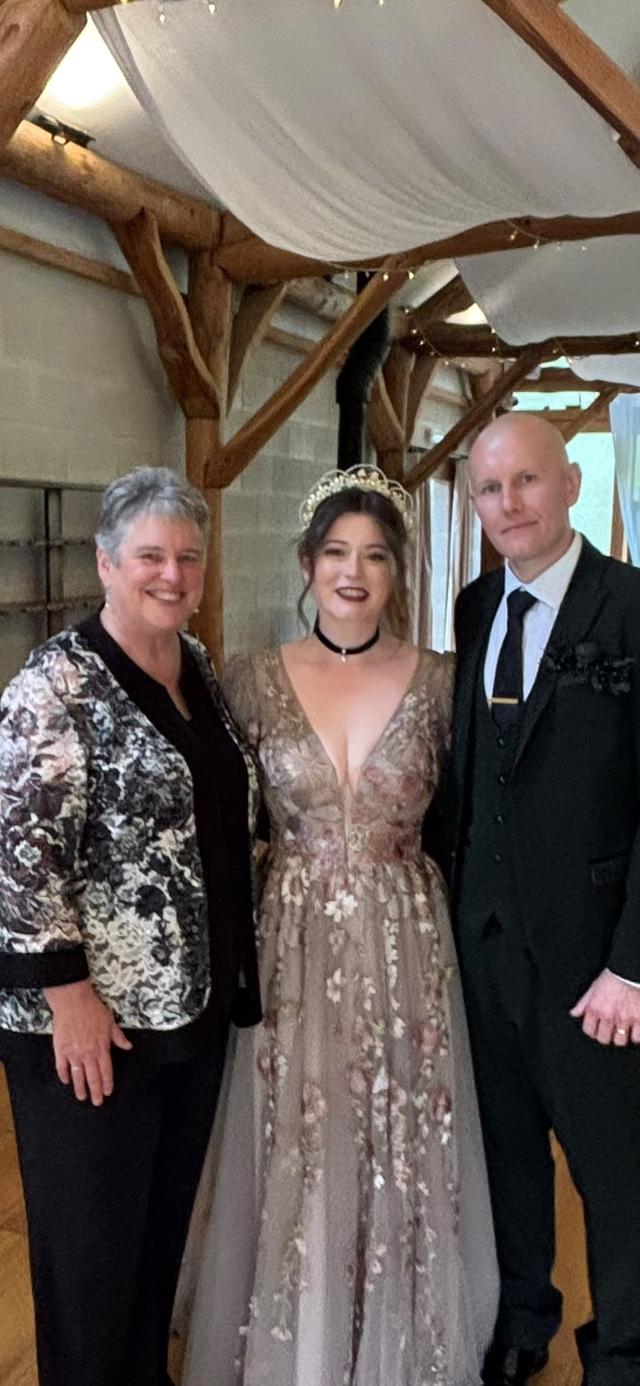 Julia Hawkes Your Celebrant in the Cotswolds - 2