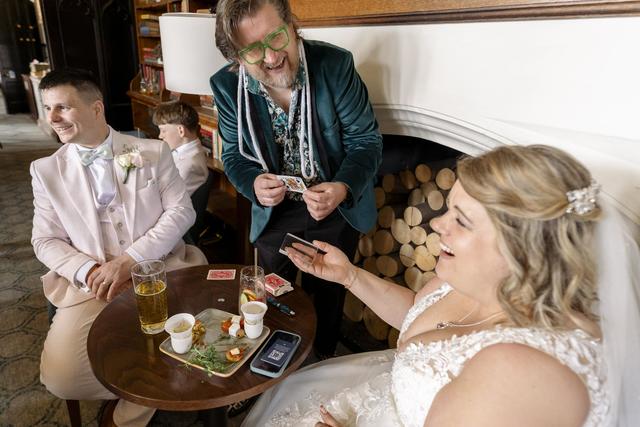 Colin Dymond Magician - 1
