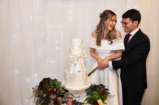 Wedding Cakes by Lisa Broughton - 21