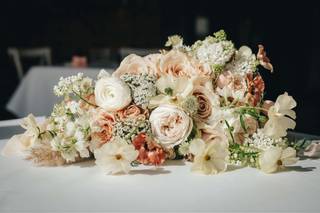 Sweet peas and Peonies - 7
