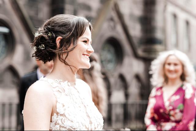 MDELLA BRIDAL HAIR - 1