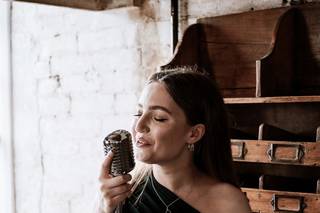 Emily Rose Wedding & Events Singer - 5