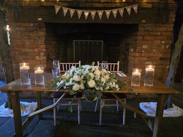 Serenlilly Wedding & Event Hire - 1