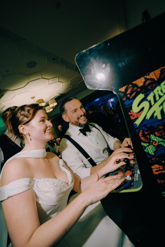 Super Booth Bros - 1