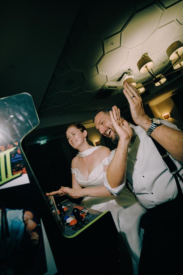 Super Booth Bros - 2