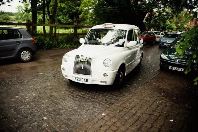 iDoTaxi Wedding Cars & Taxis - 1
