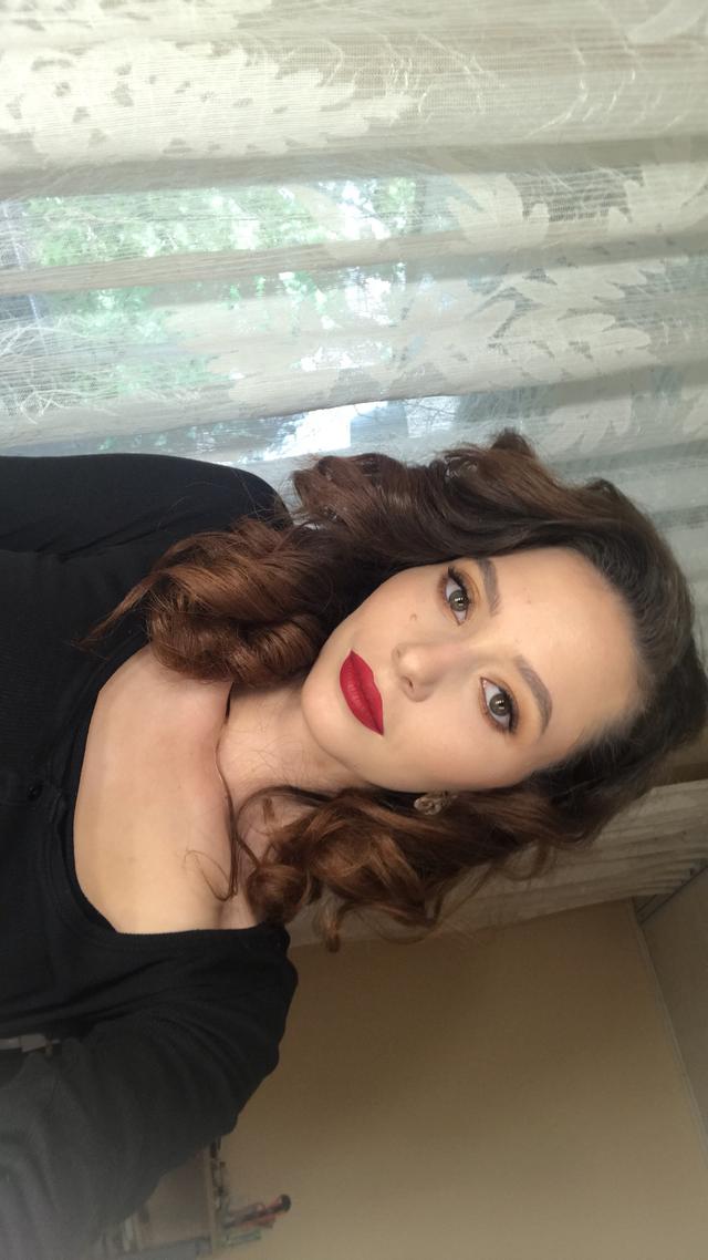 Pro Makeup Artist - Diana P - 2