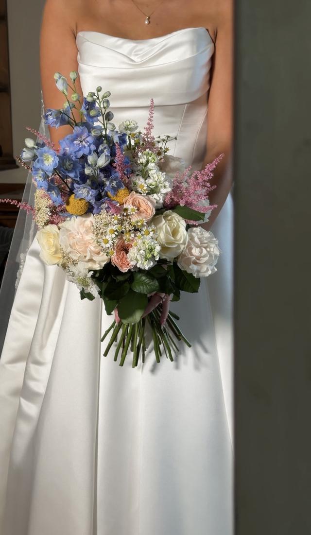 Lisa Flowers Floral Design - 2