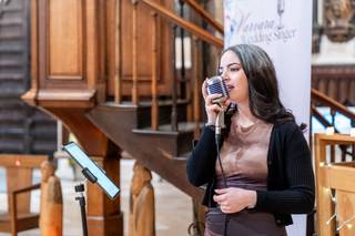 Varvara Wedding Singer - 1