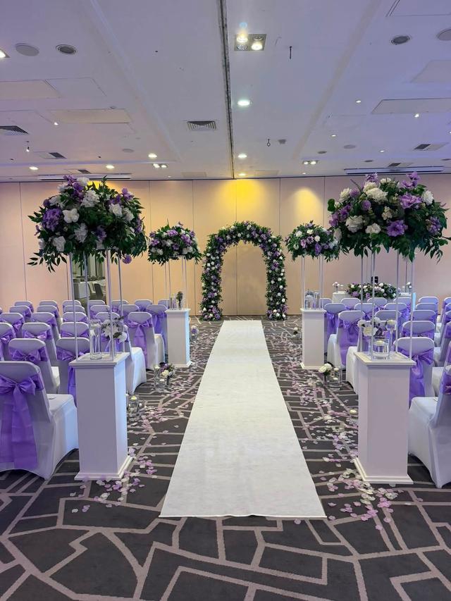 Rustic Wedding Blooms Hire & Co - 2
