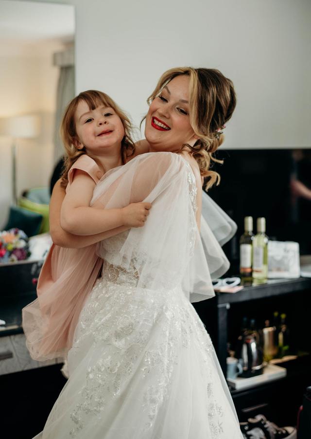 Helena Shakespeare Makeup Artist - 1