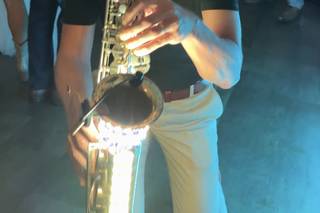 TheSaxWalker - Event Saxophonist - 1