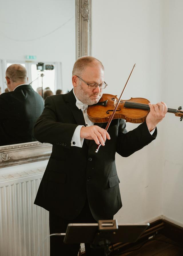 The Gentleman Violinist - 3
