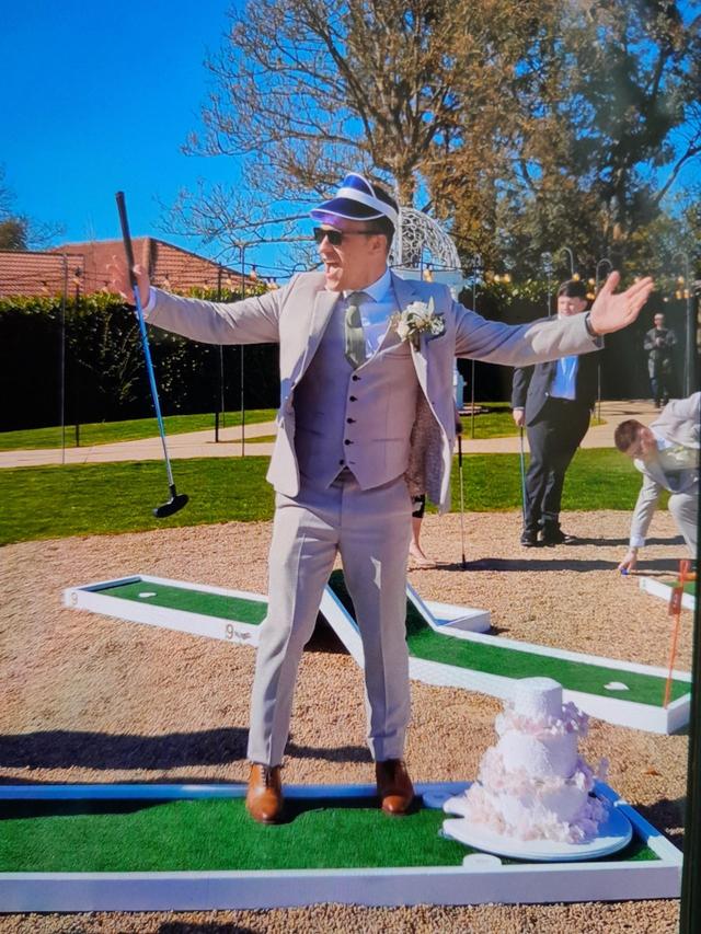 Crazy weds golf hire - 2