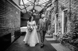 BEST WESTERN Valley Hotel - 7