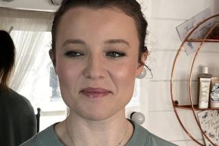 Chloe Coleman Make-Up Specialist - 9