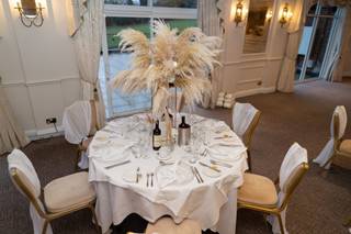 Layes Wedding Stylists - 7