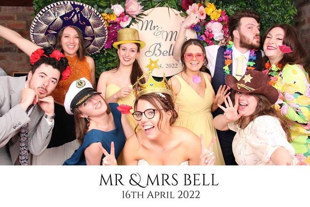 7 Colours Photobooths 4