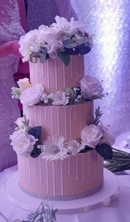 Delicious Pink Cakery - 4