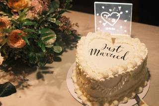 Helen's Cakery - 10