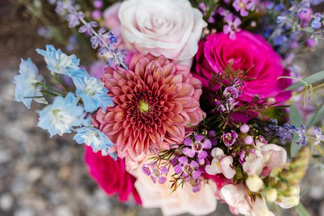 Vanilla Ruffles Floral Design - 3