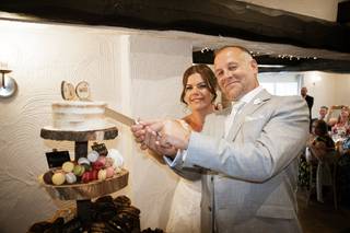 Bert’s Rooms & Events Venue (Formerly The Black Horse Inn) - 7