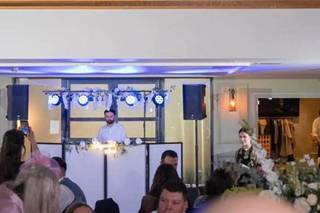 Tom Groves Photos - 10