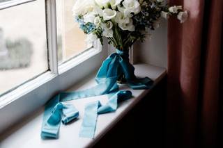 The Honey Seeker Floral Design - 6