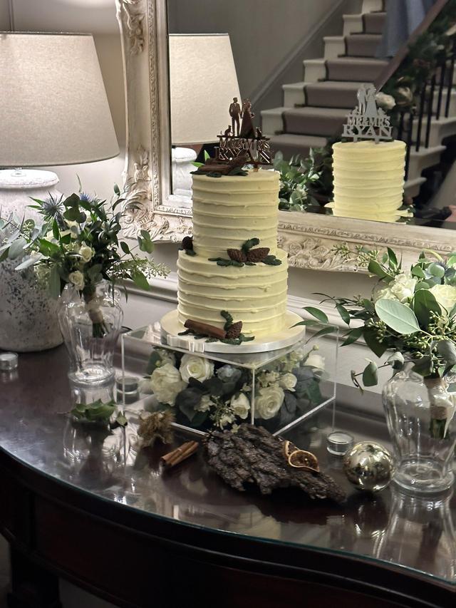 Suzie’s Cakes & Bakes - 4