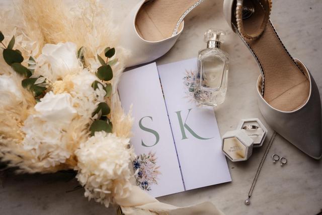 Flutterbeeze Wedding Stationery - 1
