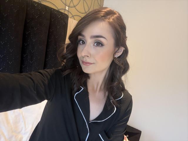 Jodie-Ann Makeup Artist - 1