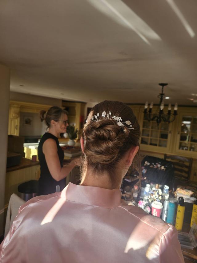 Peri Orrin Bridal Hair - 4