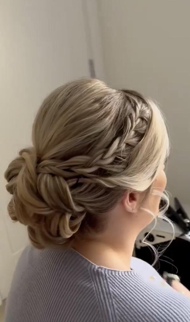 Linda Conran Hair & MUA - 1