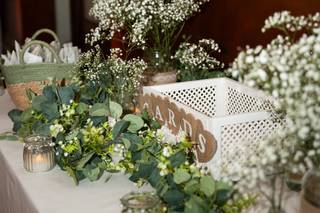 Rustic Wedding Blooms Hire & Co - 12