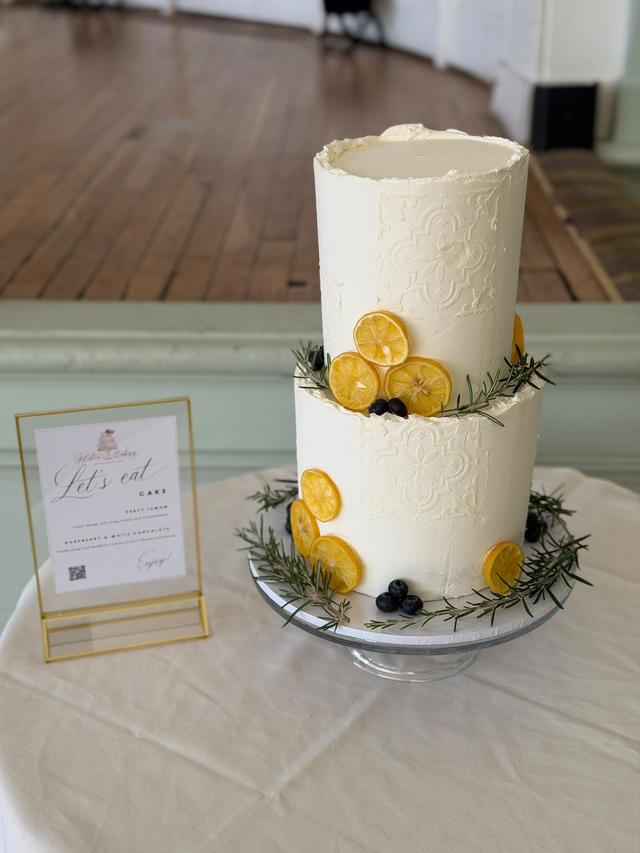 Helen's Cakery - 3