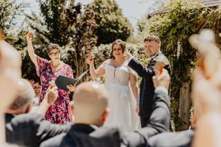 Amanda Millis Celebrant - 12
