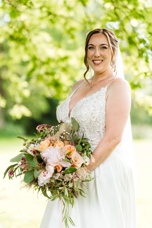 The Honey Seeker Floral Design - 1