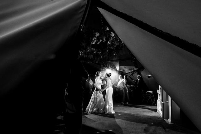 Swan Tipis - 1